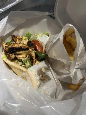 Jerk Chicken Pita Sandwich