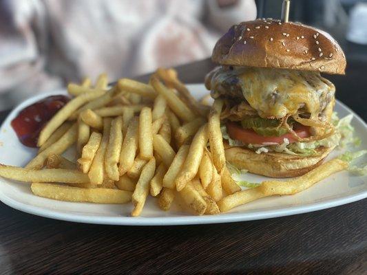 Cheeseburger and fries