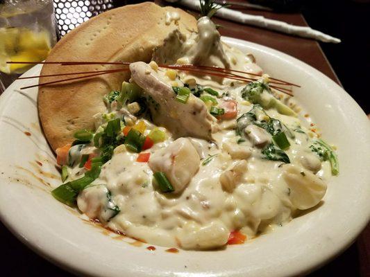 Chicken Pot Pie w/mashed potatoes