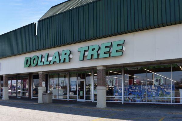 Dollar Tree storefront