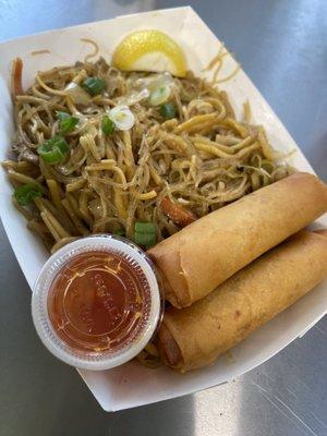 Chicken pancit and lumpia