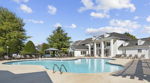 Resort-Style Pool