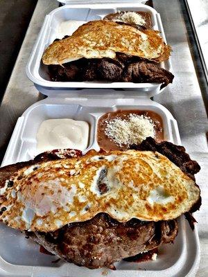 Chilaquiles with egg and steak