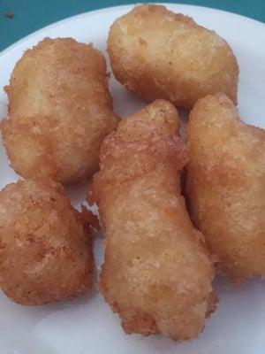 Fried Wisconsin cheese curds!