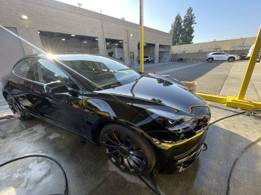 Tesla Model 3 Performance Windshield replacement