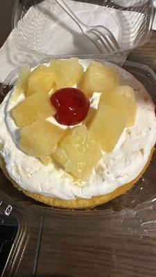 Pineapple cake