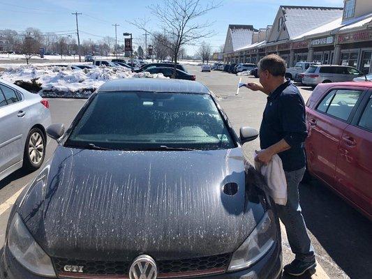 The customer service is always excellent at Prestige.  Gary, the owner of Prestige, even cleaned my windshield while I picked up my cleaning