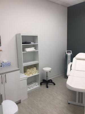 IPL Treatment Room - our GMT machine is highly effective and pain free.