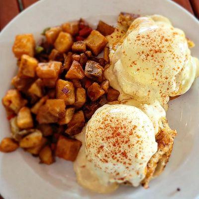 Crabcake Benedict