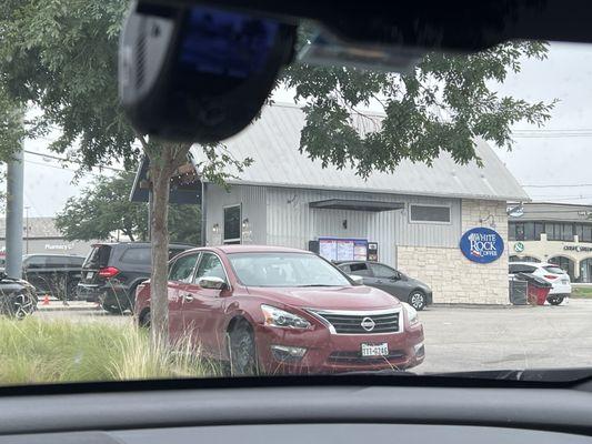 Long line of cars. Must be good?