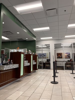 Lobby / Teller line