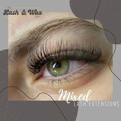 Mixed hybrid lash extensions