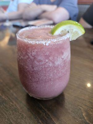 Frozen raspberry margarita