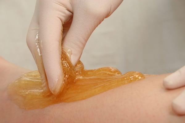 Sugaring with hand technique