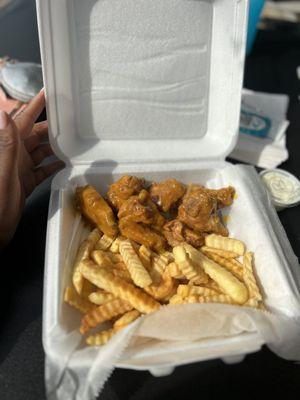 8 pc wings combo (honey gold flavor)