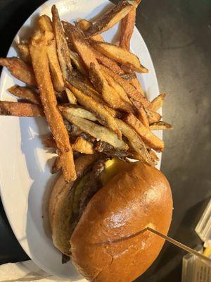 Burger & fries