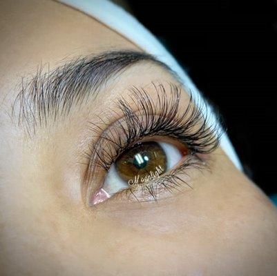 volume lashes