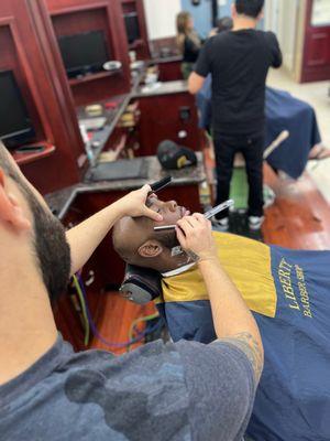 Fadi the barber  razor shave