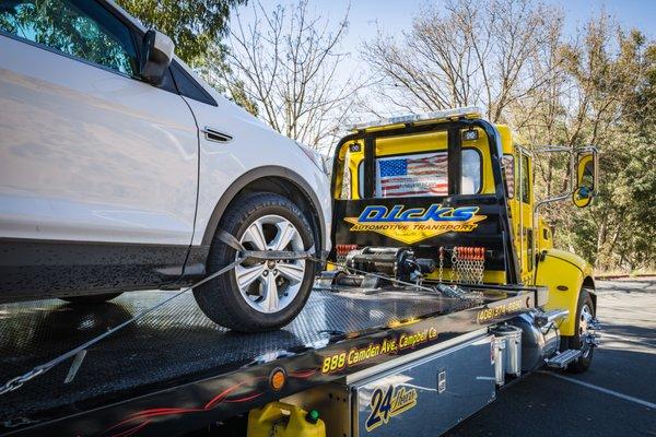 Providing quality towing and emergency road service throughout the Bay Area!