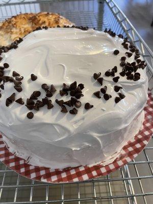 Fudge cake with 7 minute icing