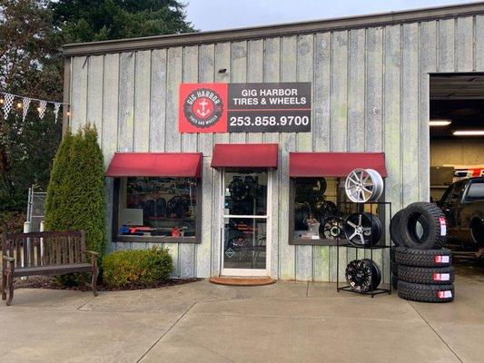 Gig harbor tires