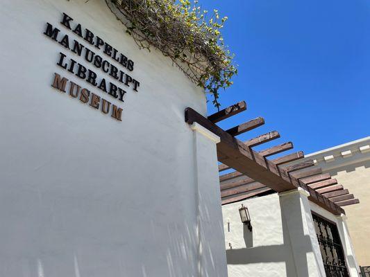 Karpeles Manyscript Library Museum exterior