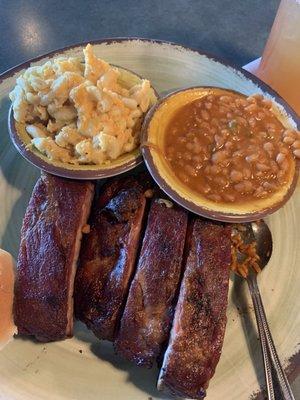 Rib plate w/ mac n cheese and bake beans