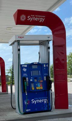 Exxon pumps. No longer a Shell. 4.6.24