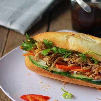 Shredded chicken Banh mi