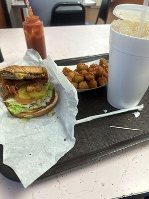 Bacon cheeseburger.. okra.. vanilla cream Dr Pepper.. perfect!!!