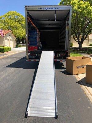 Seattle Movers are Fully equipped moving truck w/ loading ramp, Moving Pads, Furniture Dollies/Hand Trucks and Plastic Shrink Wrap Included