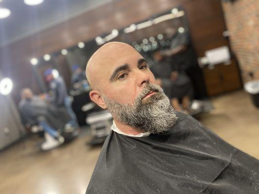 Professional razor shave and beard sculpture