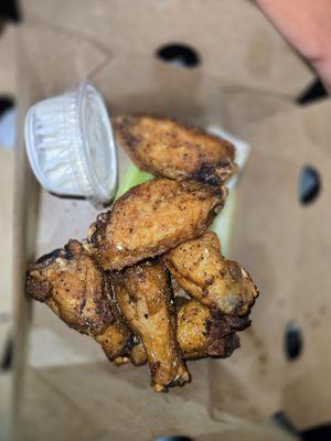 Bone-In Wings Lemon Pepper