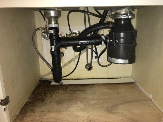 New complete kitchen sink continuous waste installation