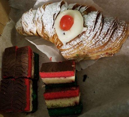 Cannoli Lobster claw & Rainbow cookies