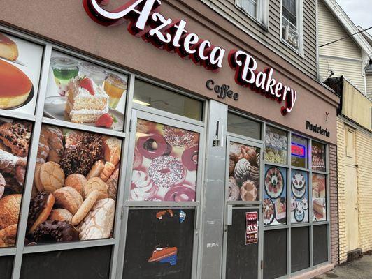 Azteca Grocery & Bakers