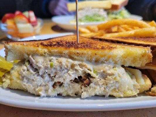 tuna melt.  good!