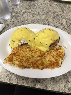 Eggs Benedict. Excellent!