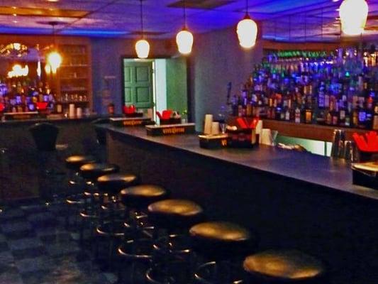 The ORIGINAL Bartending School in Pittsburgh.  Don't let the "knock-offs" fool you!  Call us today @ 1-800-BARTEND