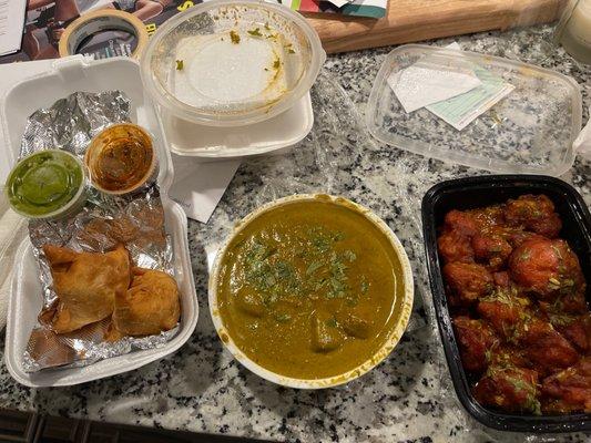 Samosa Palak Paneer Gobi Manchurian