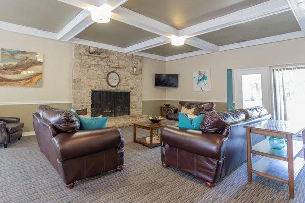 Clubhouse Interior Amenities at Woodlake Apartments