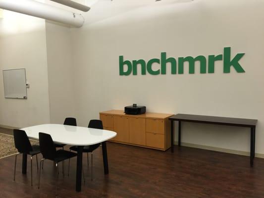 bnchmrk internal sign by Fortuna