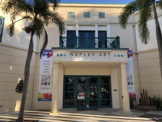 Naples Art Institute