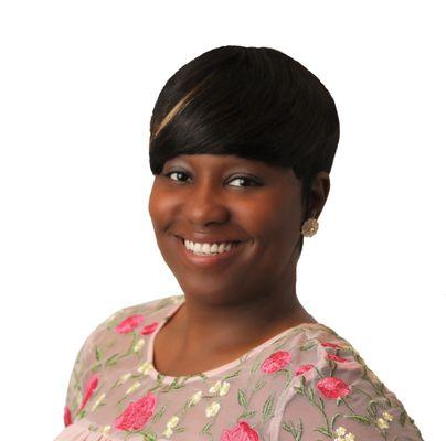 Monique Henderson joins Hollingsworth Real Estate Group as a Licensed Real Estate Salesperson.