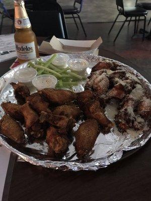 25 wing platter