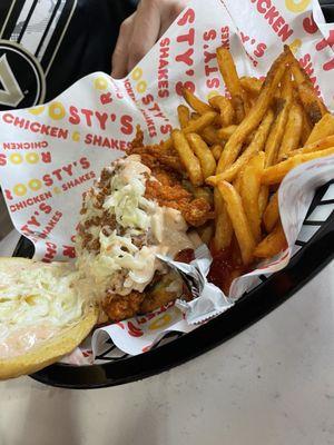 Chicken hot sandwich w fries