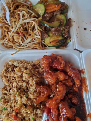 Lunch specials: top is Mongolian beef, bottom is general chicken