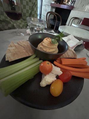 Hummus, crudite