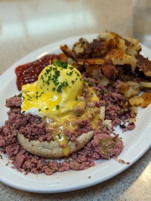 Corned beef Benedict