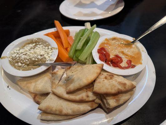 Hummus appetizer, with no olives yumm,  so good.